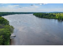 0z Ch. Des Outaouais, L Ile Du Grand Calumet, QC J0X1J0 Photo 6