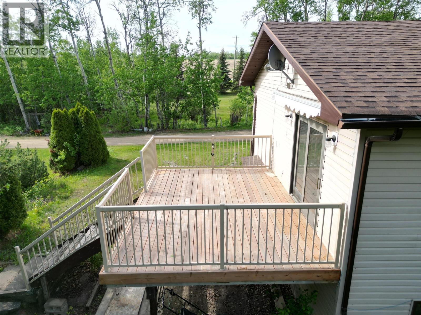 9616 227 Road - Image 19