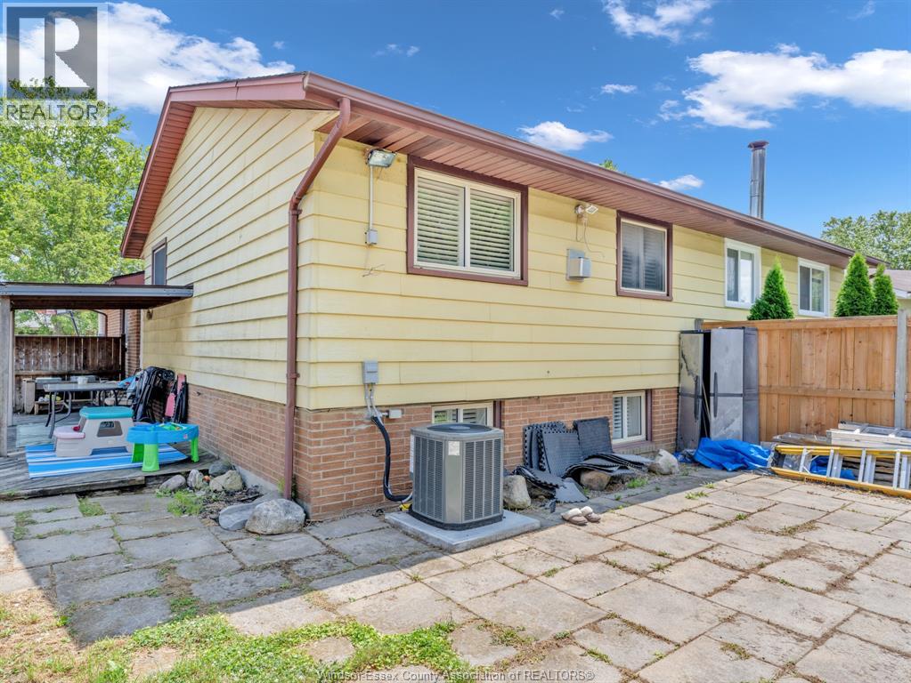 3149 ELMWOOD CRESCENT - 31