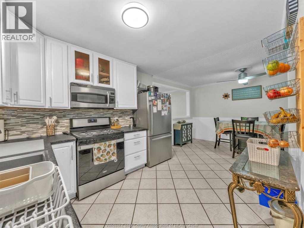 3149 ELMWOOD CRESCENT, Windsor — photo 8