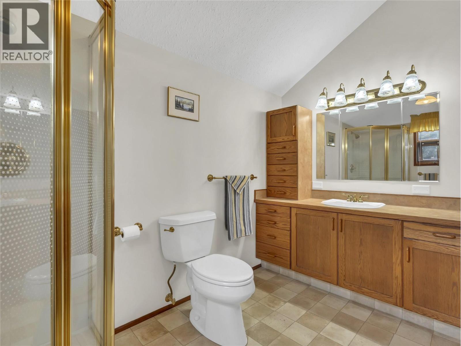 146 YORKTON Avenue, Penticton