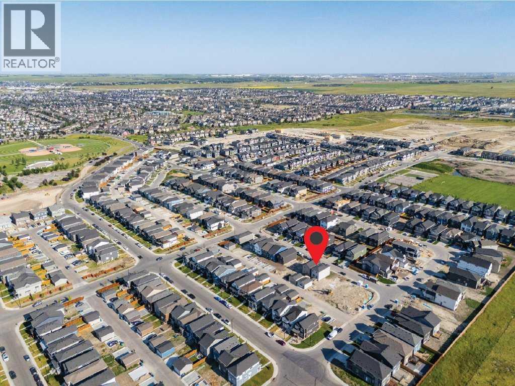 18 Chinook Winds Court SW - 44