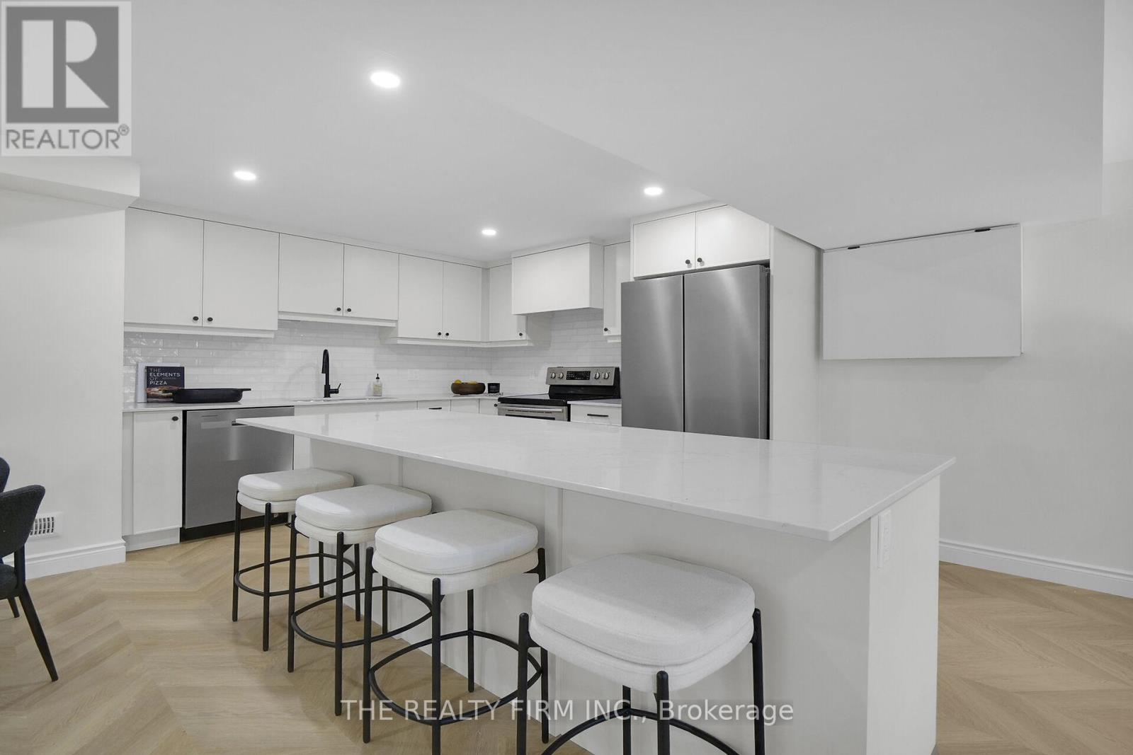 LOWER - 57 NAOMEE CRESCENT, London North (North O) — photo 2
