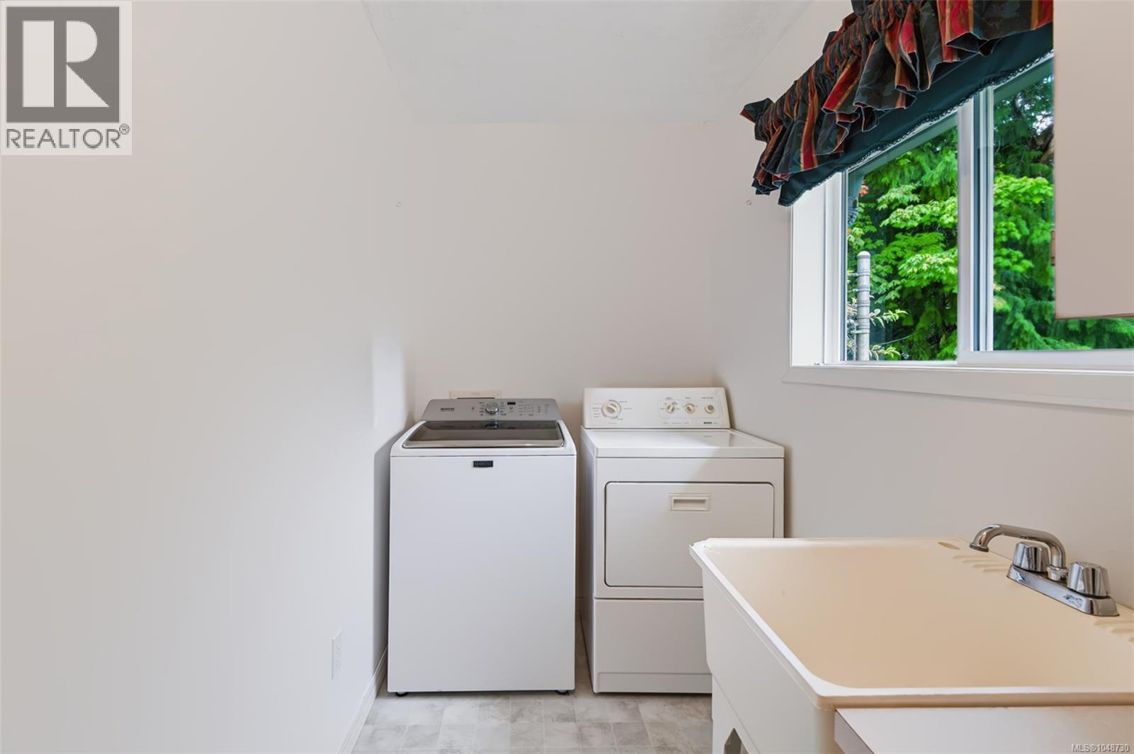 4269 Wellington Ave - Image 21