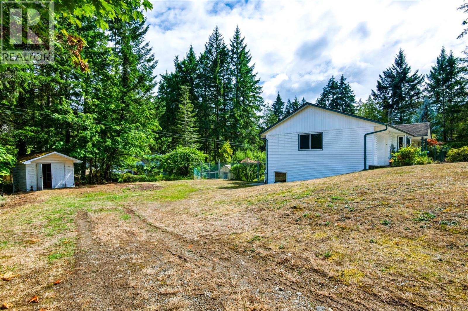 4269 Wellington Ave - Image 25