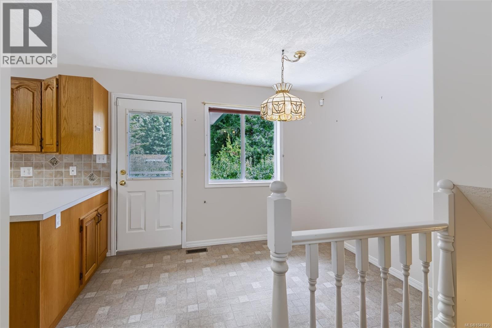 4269 Wellington Ave - Image 8