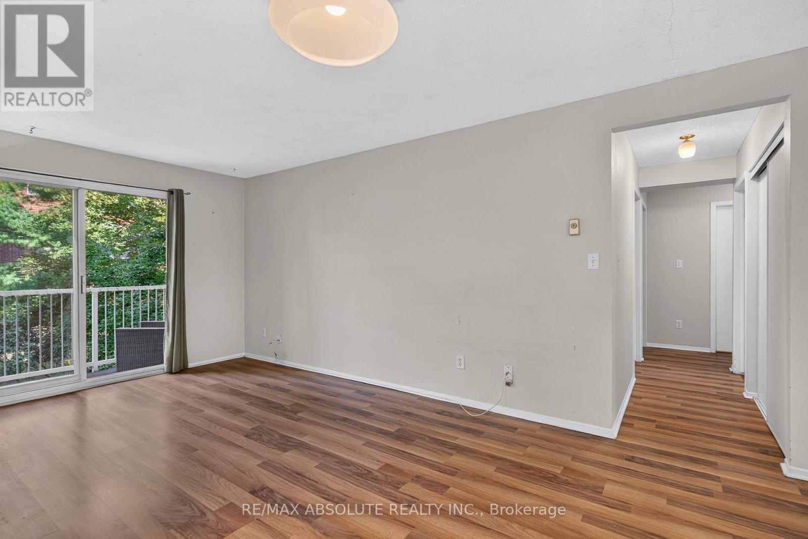 #305 310 KINGSDALE AVENUE - 10