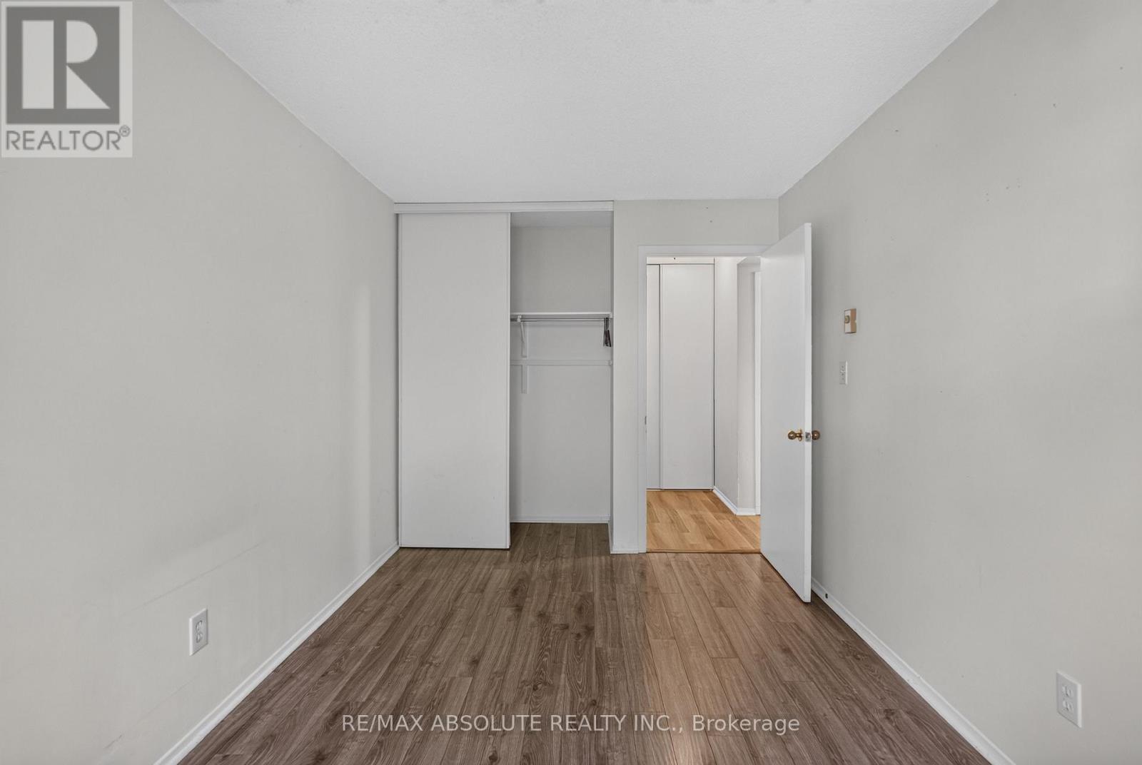 #305 310 KINGSDALE AVENUE - 17