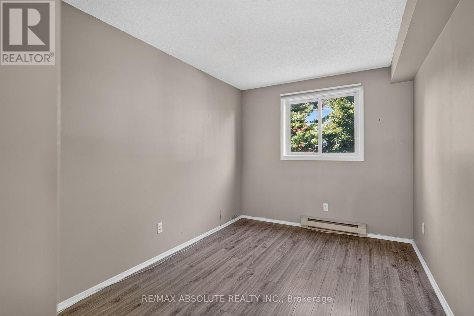 #305 310 KINGSDALE AVENUE - Image 18