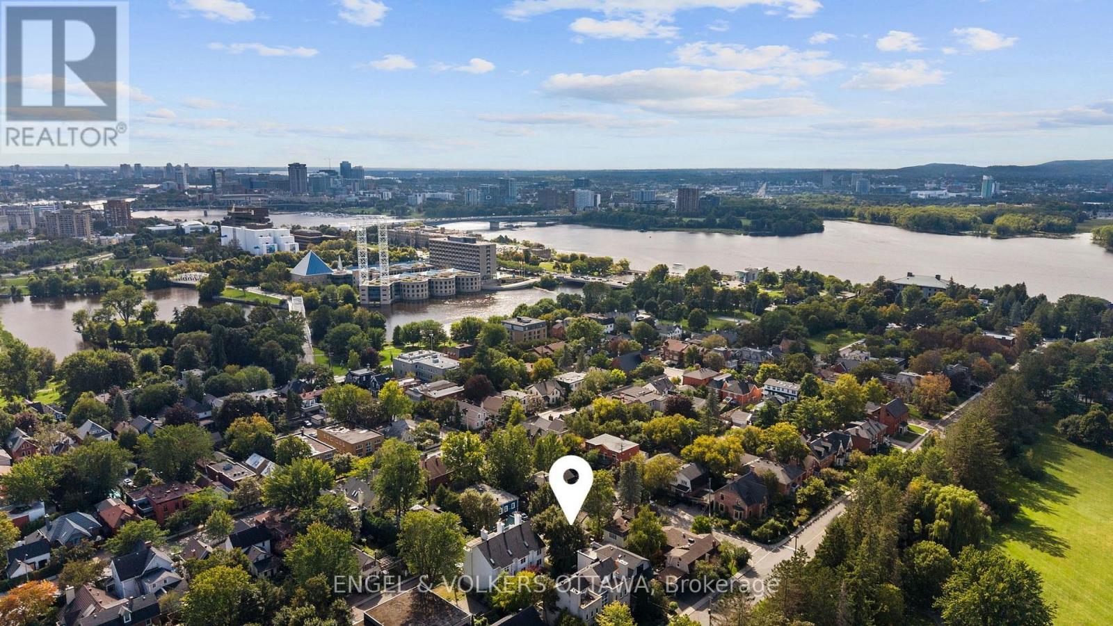 3 Bed, 3 Bath House for Sale in Ottawa – 4 AVON LANE, Ottawa – MLS# X13756902 - Image 47
