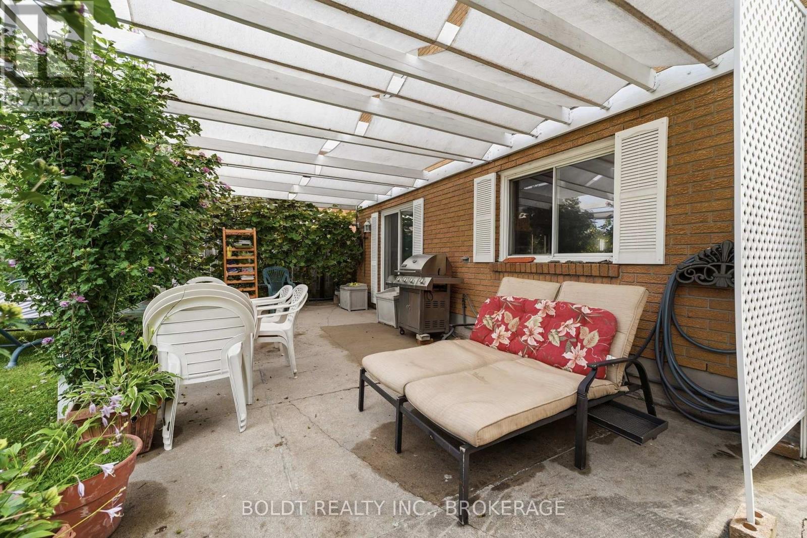233 FRUITLAND ROAD - 26