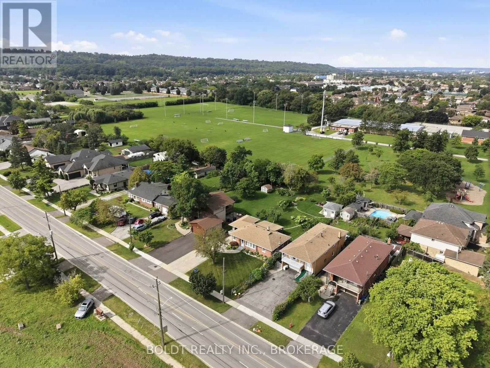 233 FRUITLAND ROAD - Image 30