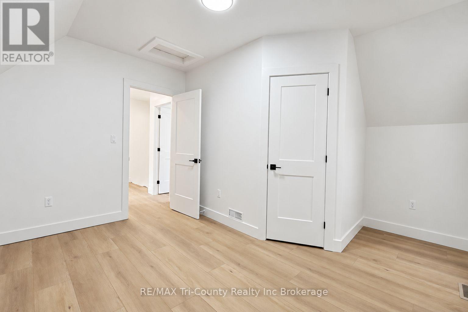 16 REDAN STREET - 21