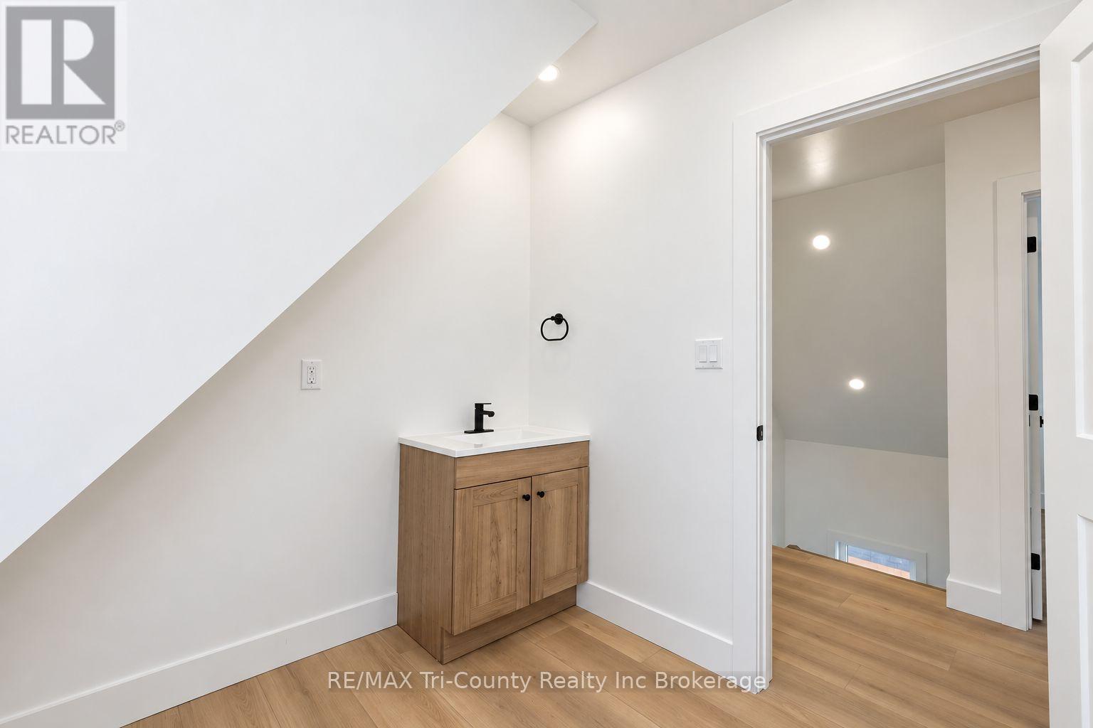 16 REDAN STREET - 25