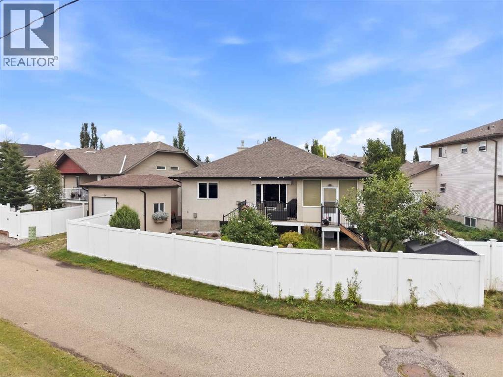 111 Adams Close - 36