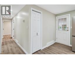 Primary Bedroom - 1297 Thompson Drive, Clearwater, BC V0E1N2 Photo 8