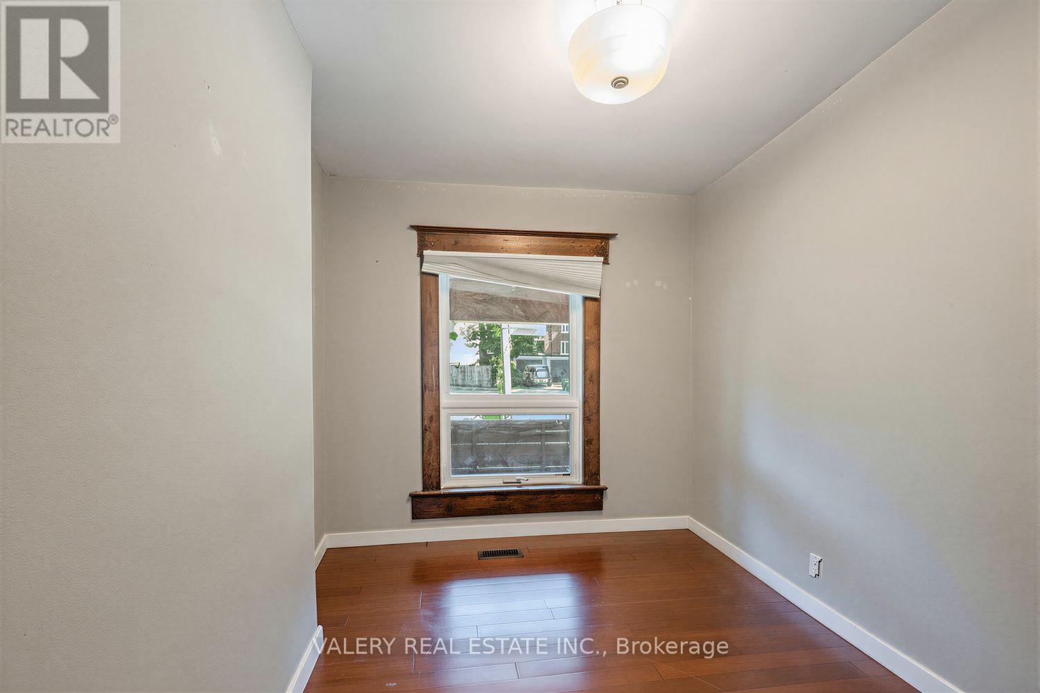 472 CRAWFORD STREET - 18