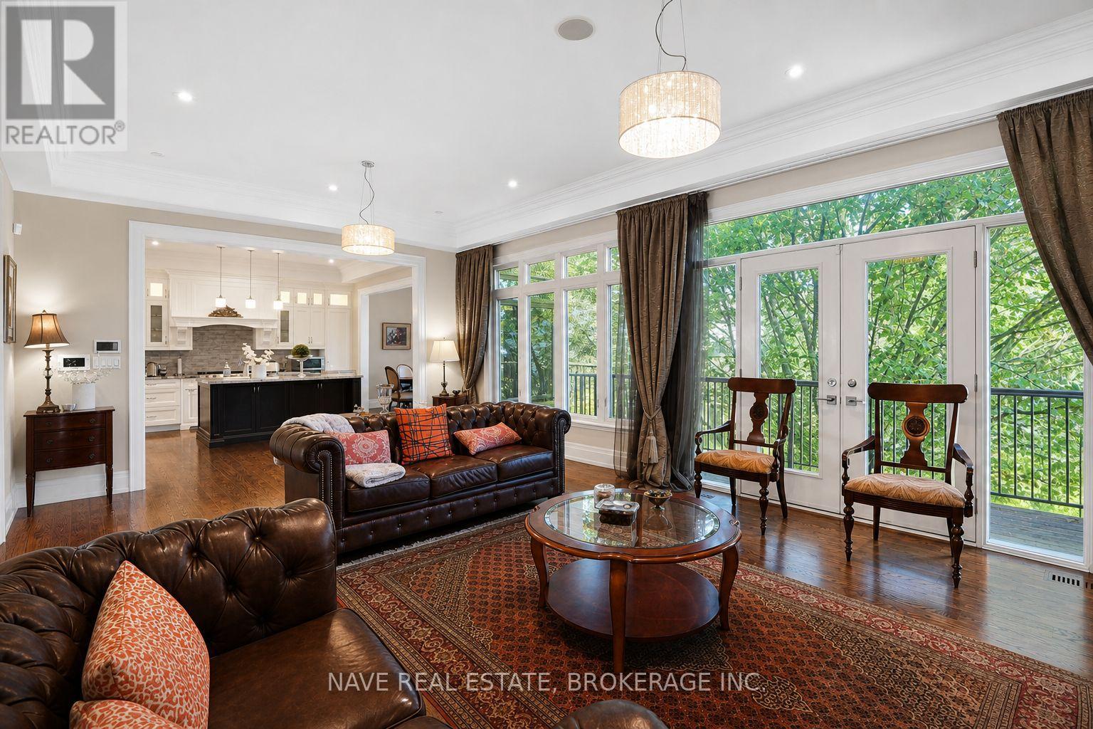 136 HOMEWOOD AVENUE - 21