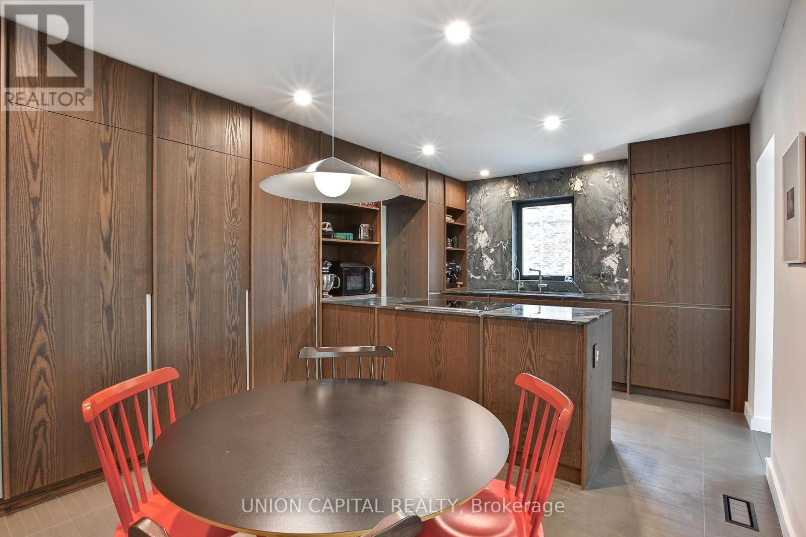 81 THURSFIELD CRESCENT - 10