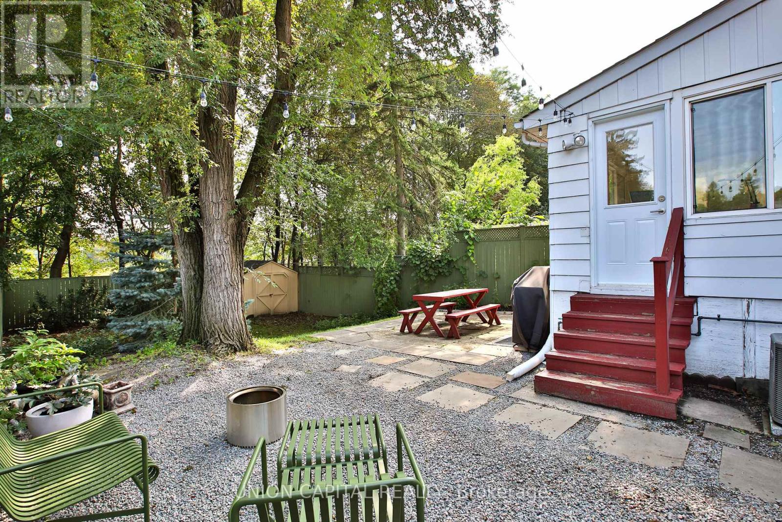 81 THURSFIELD CRESCENT - 39