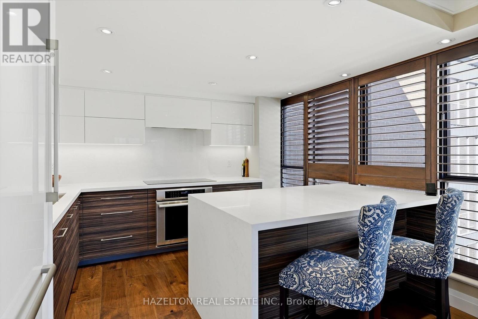 #608 164 CUMBERLAND STREET - 4