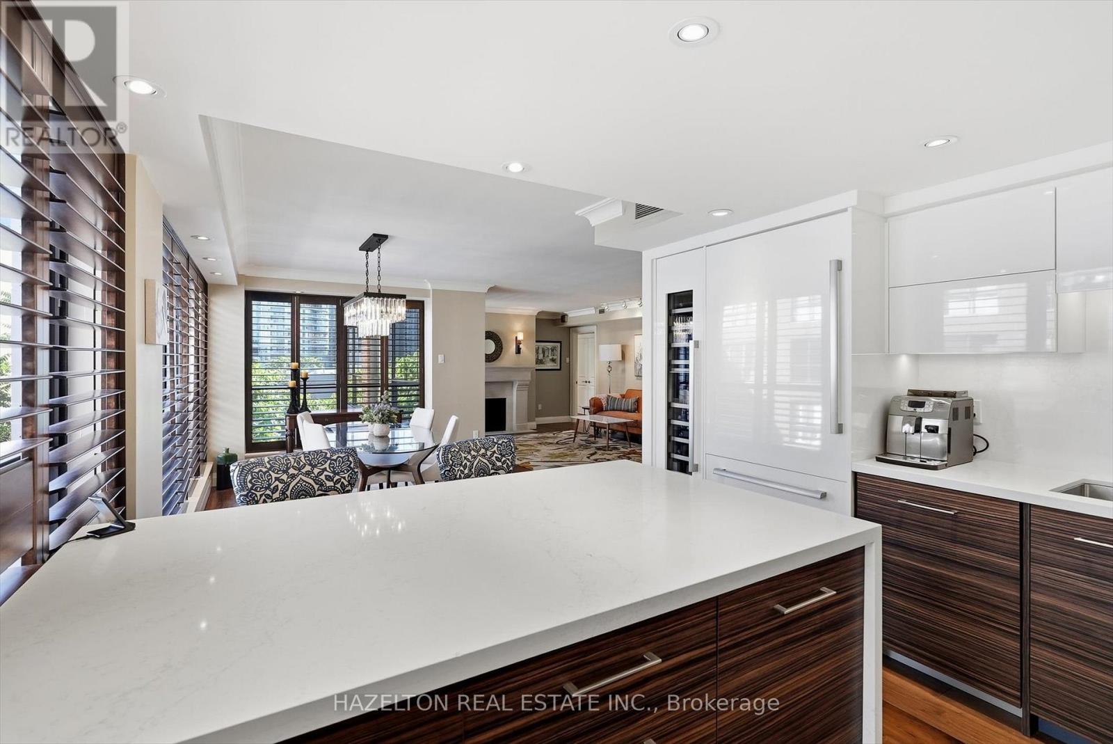 #608 164 CUMBERLAND STREET - 9