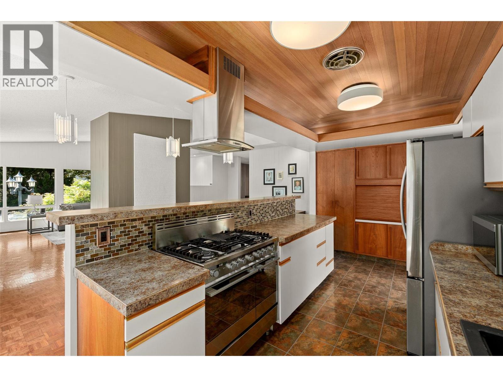  574 McClure Road, Kelowna