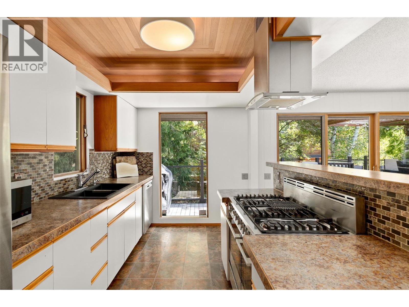 574 McClure Road - 18