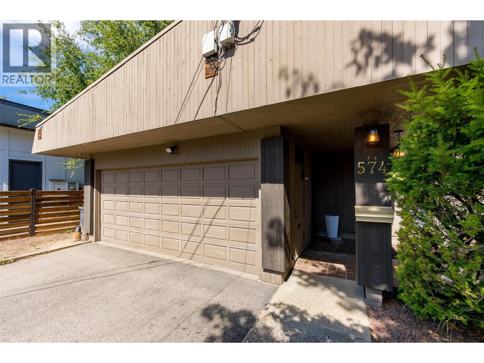  574 McClure Road, Kelowna