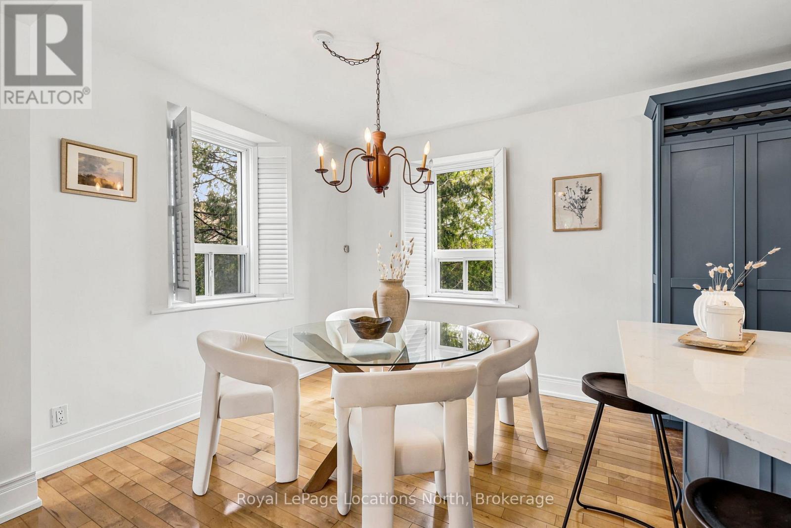 562 CAMERON STREET - 11