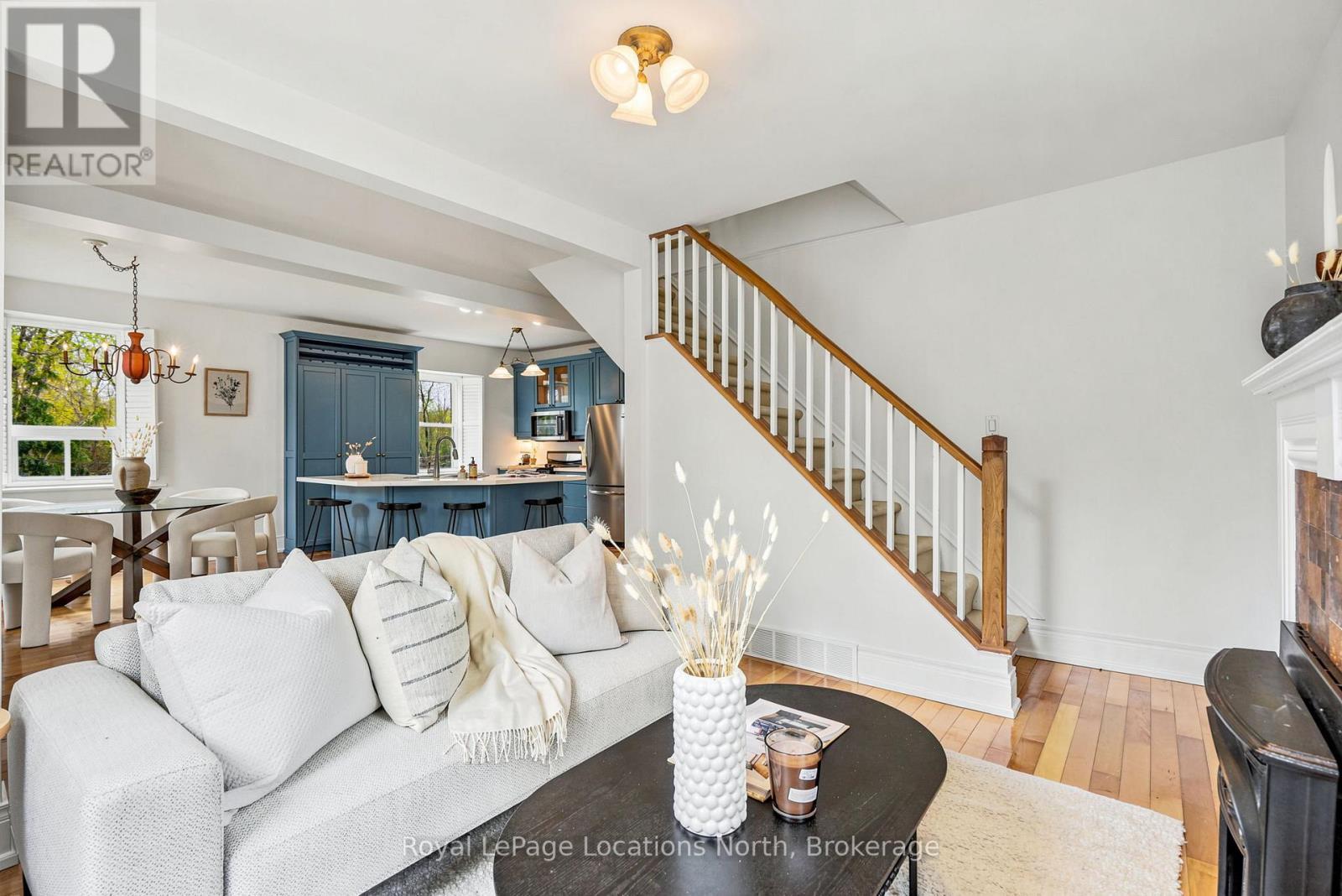 562 CAMERON STREET - 15