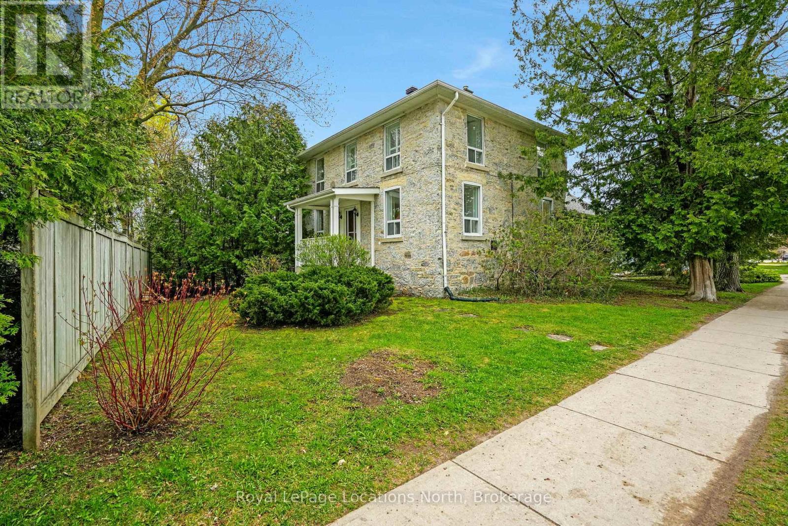562 CAMERON STREET - 27