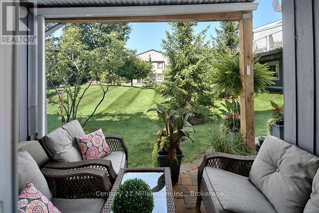 #68 19 DAWSON DRIVE - Image 23