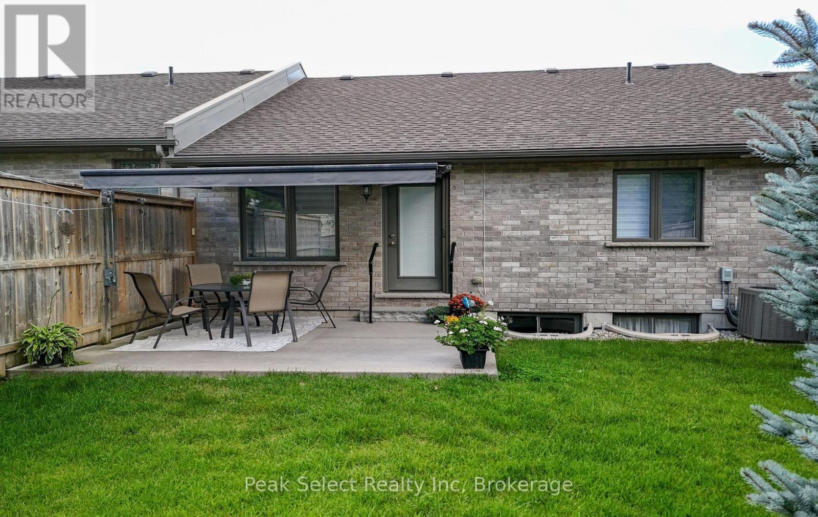 321 TRACY STREET - Image 35