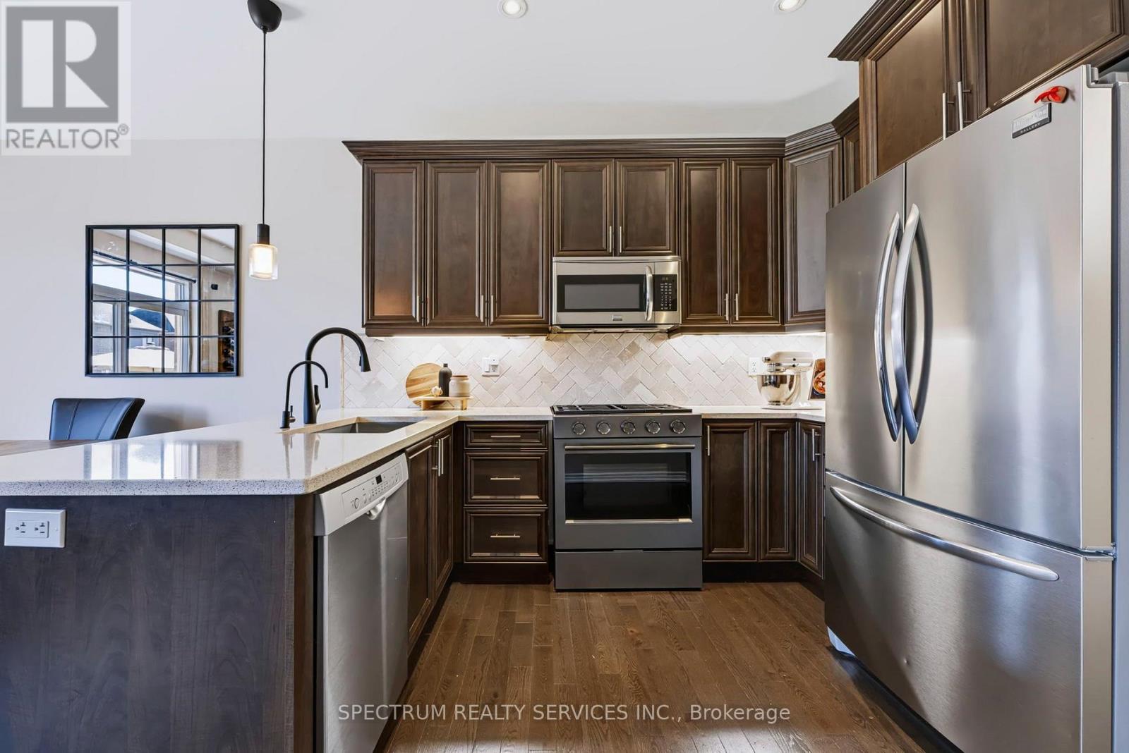 69 STRACHAN TRAIL - 15
