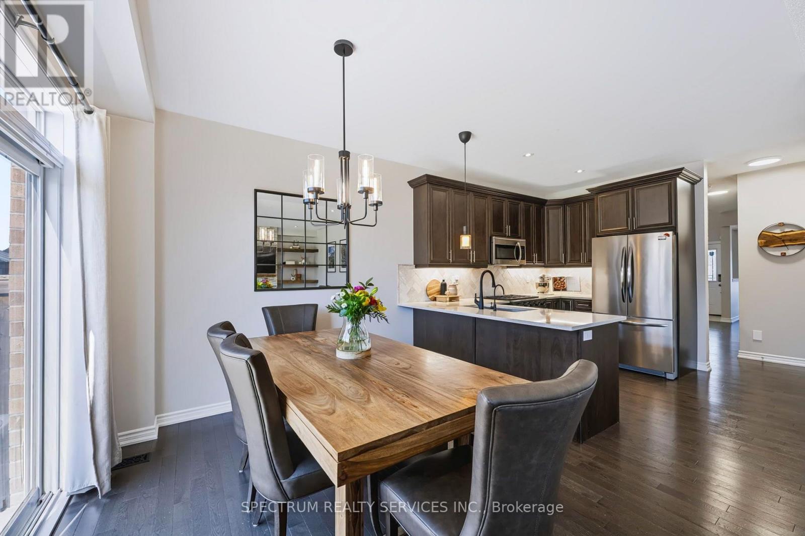 69 STRACHAN TRAIL - 18