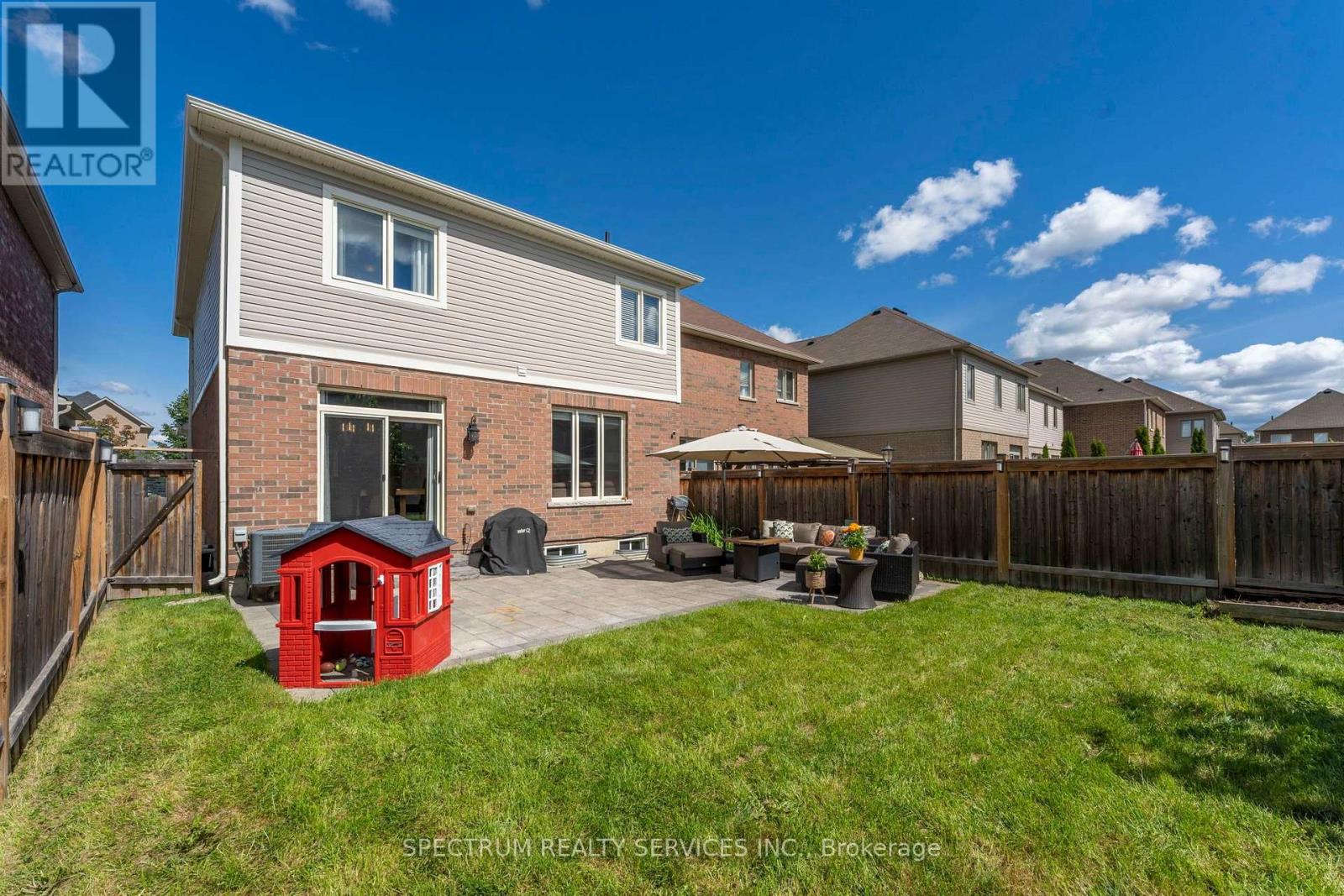69 STRACHAN TRAIL - 44