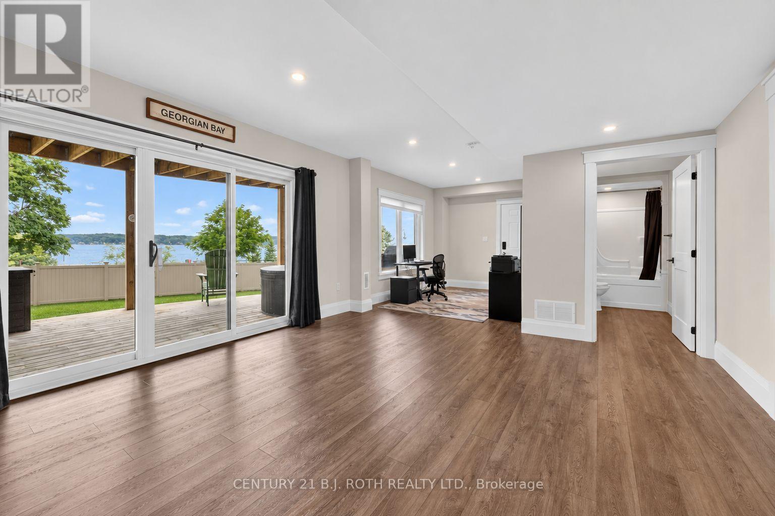 244 FRANK STREET - 25