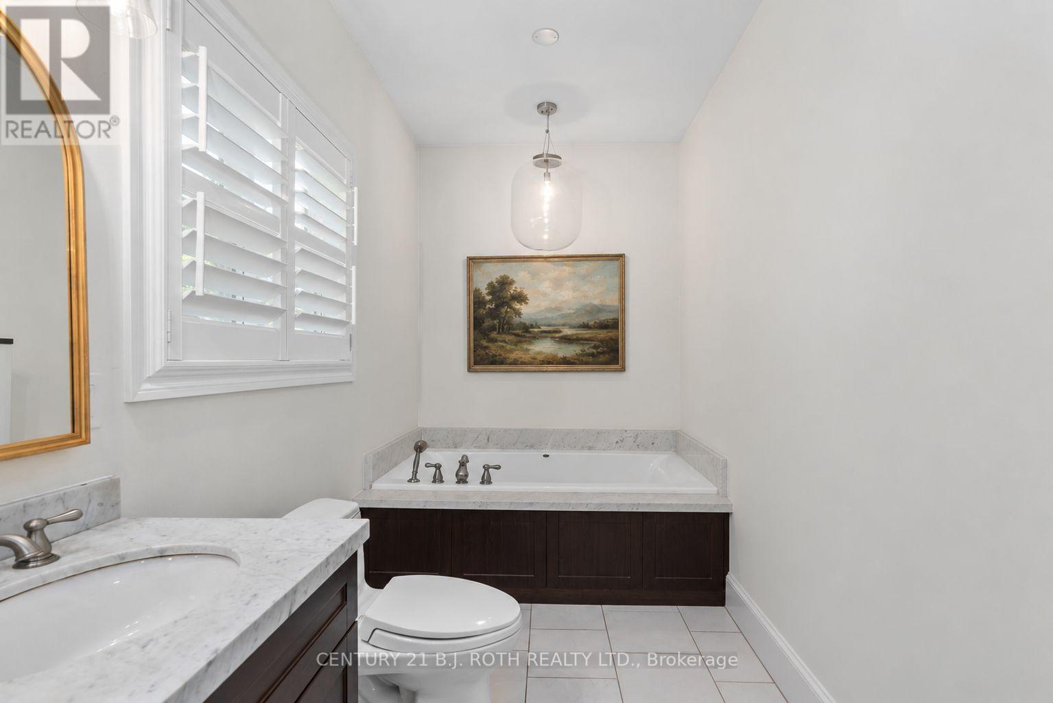 42 LILAC LANE - Image 18
