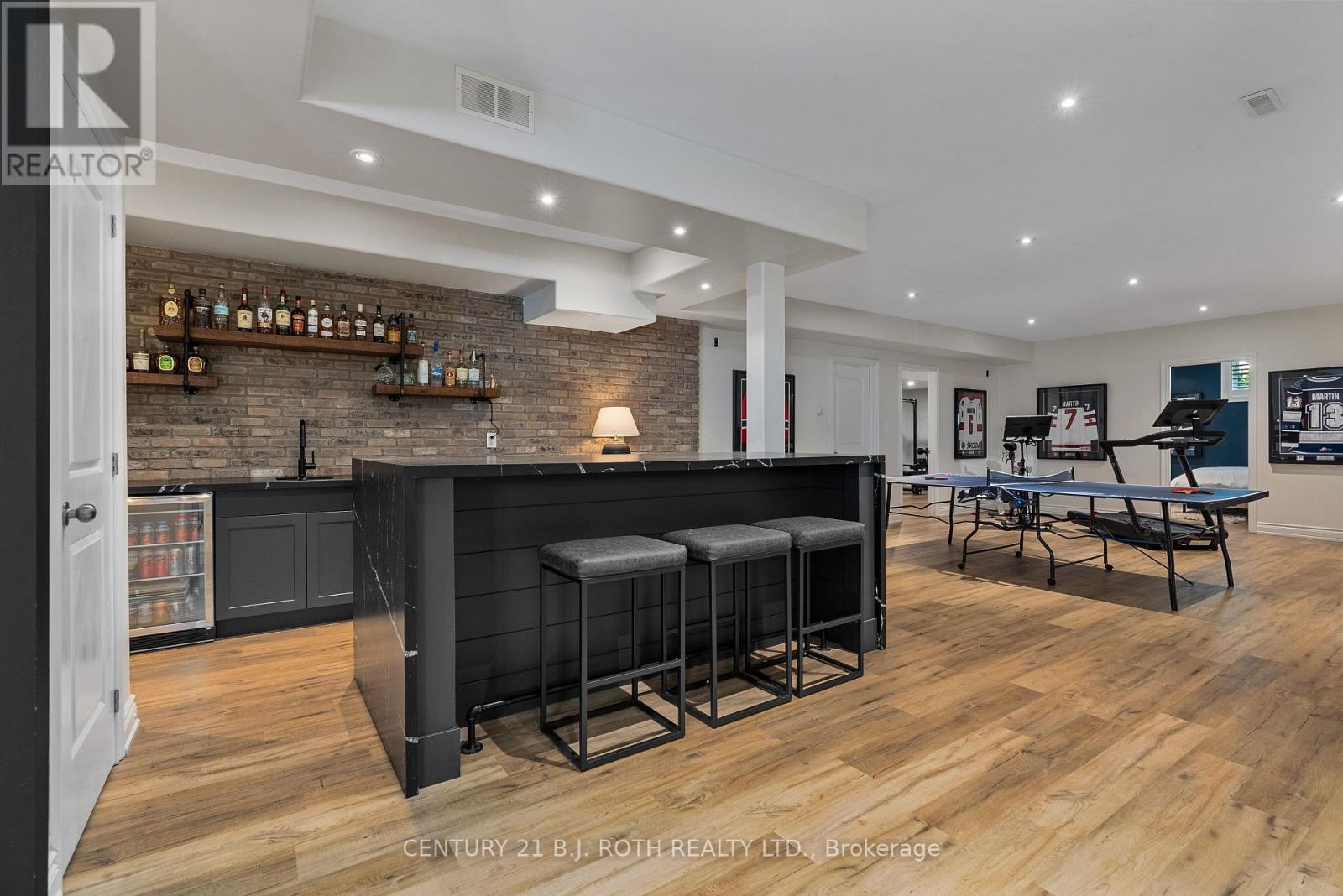 42 LILAC LANE - Image 26