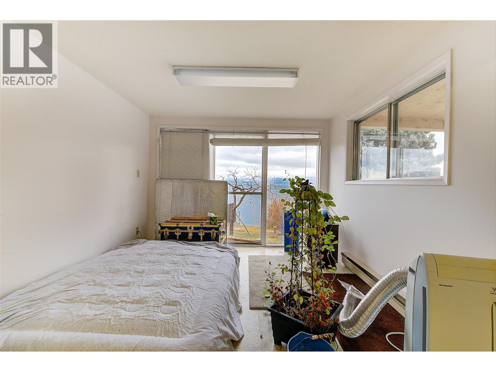  3963 Angus Drive, West Kelowna