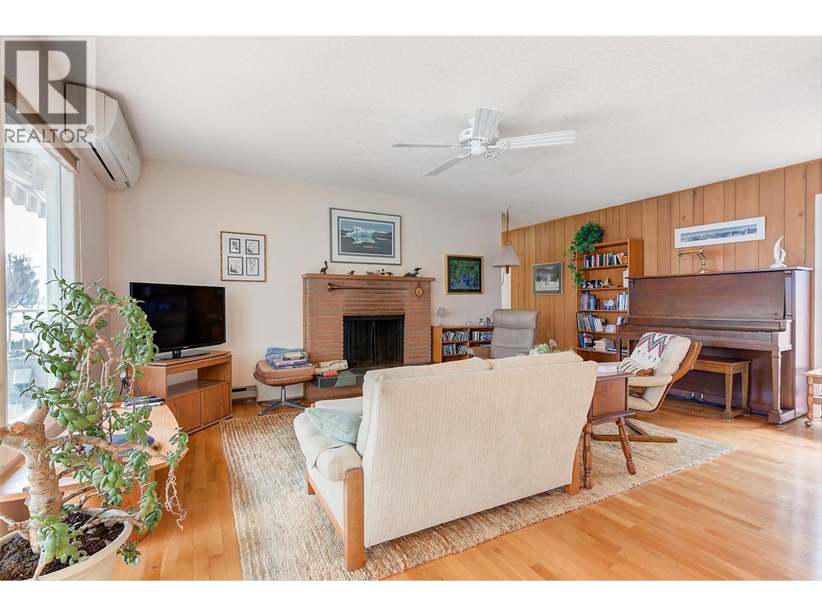  3963 Angus Drive, West Kelowna
