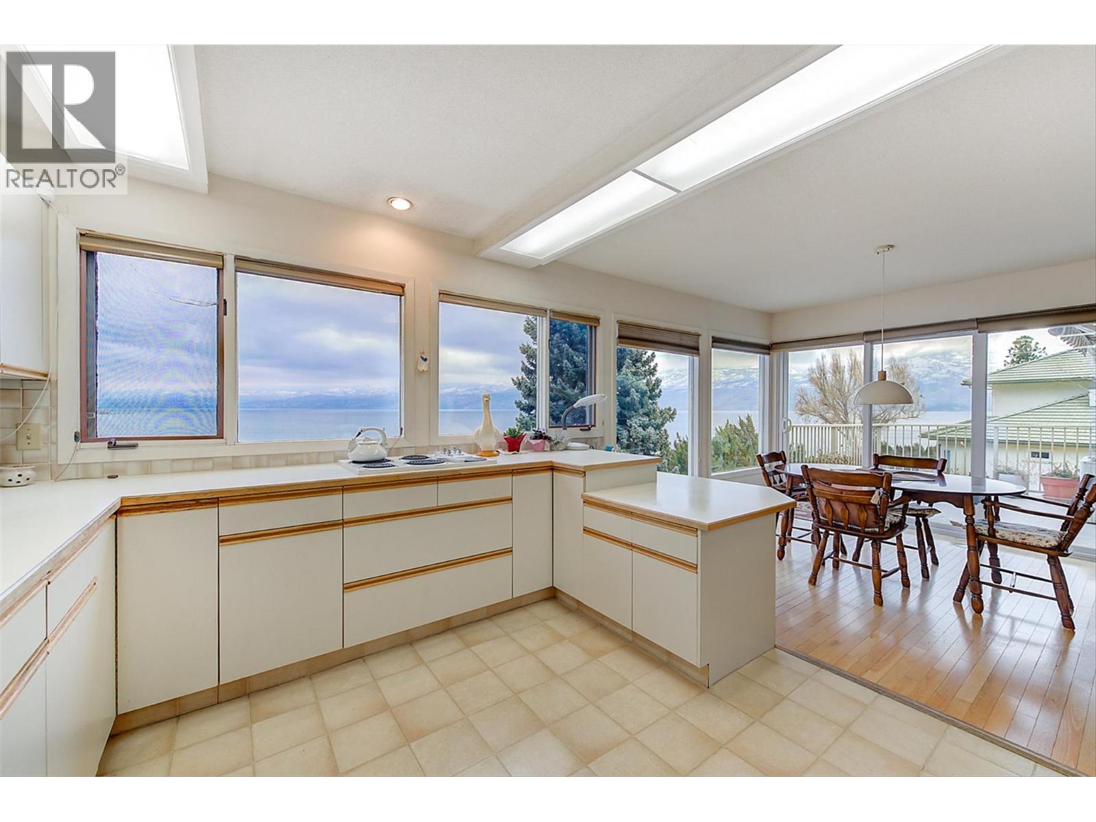 3963 Angus Drive - 5