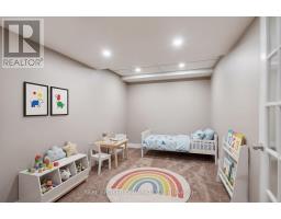 5 Liddycoat Lane, Hamilton, ON L9G0A7 Photo 21