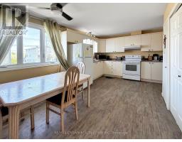 Living room - 117 Brunetville Road, Kapuskasing, ON P5N2G6 Photo 8