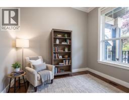 3383 Gislason Avenue, Coquitlam, BC V3E0C5 Photo 6