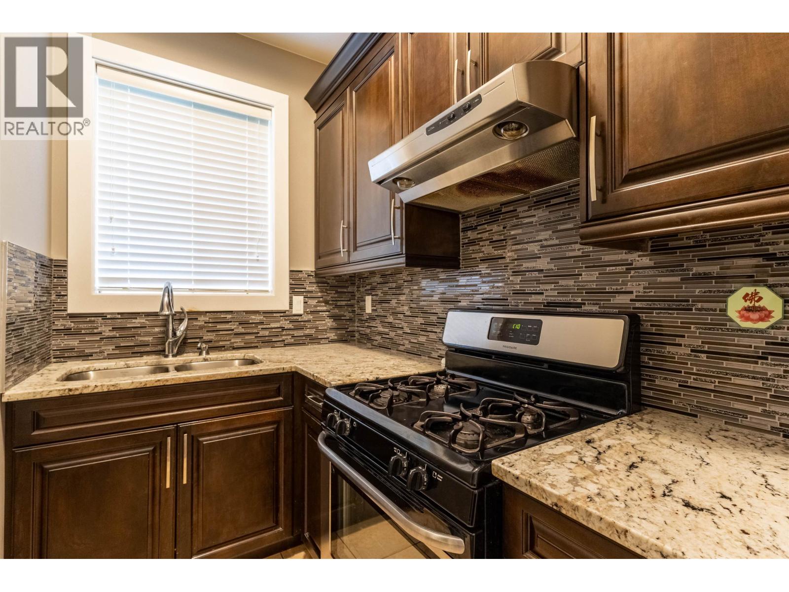 3383 GISLASON AVENUE, Coquitlam — photo 3