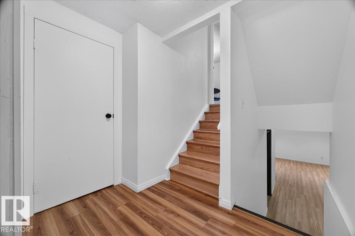4110 35 ST NW - 31
