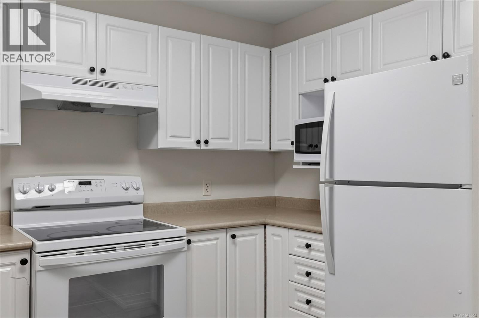 #74 717 Aspen Rd - Image 7