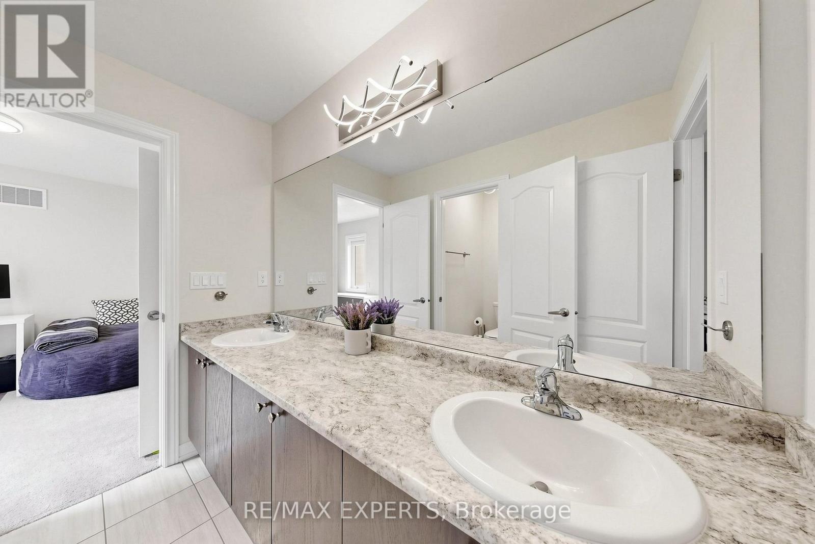 9 APPLEGATE DRIVE - 28